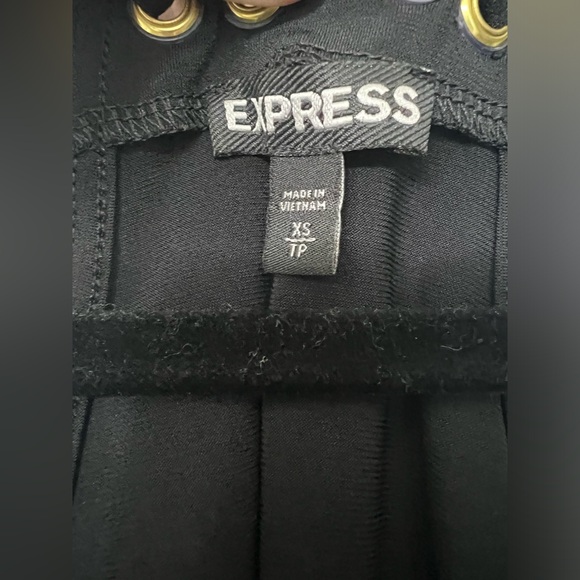 Express Top - Picture 3 of 3